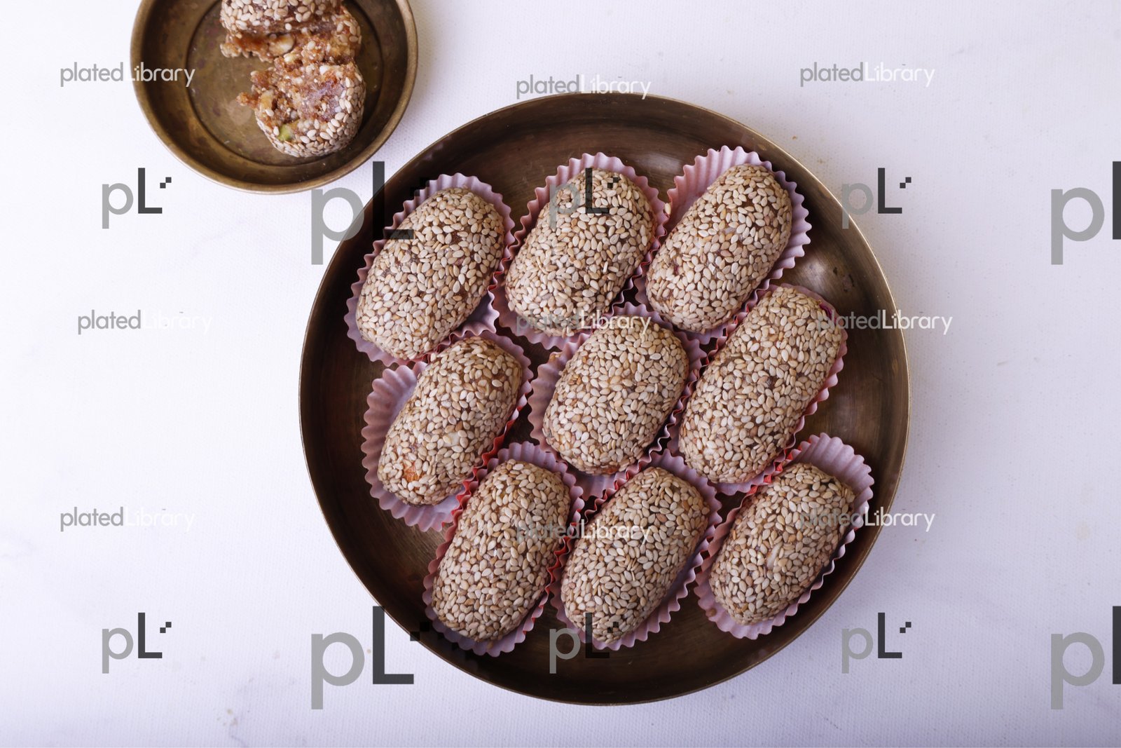 Til Laddu/Ellu Urandai/ Makarsankranti Sweet