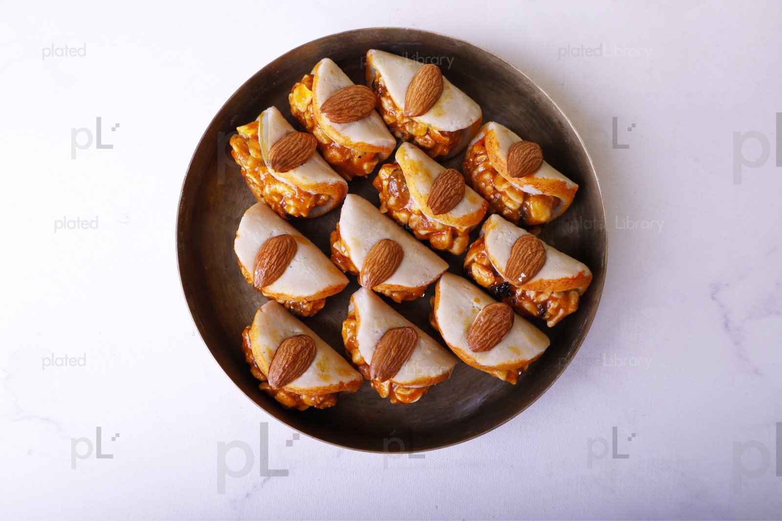 Kaju Basket Sweet/Kaju Tacos