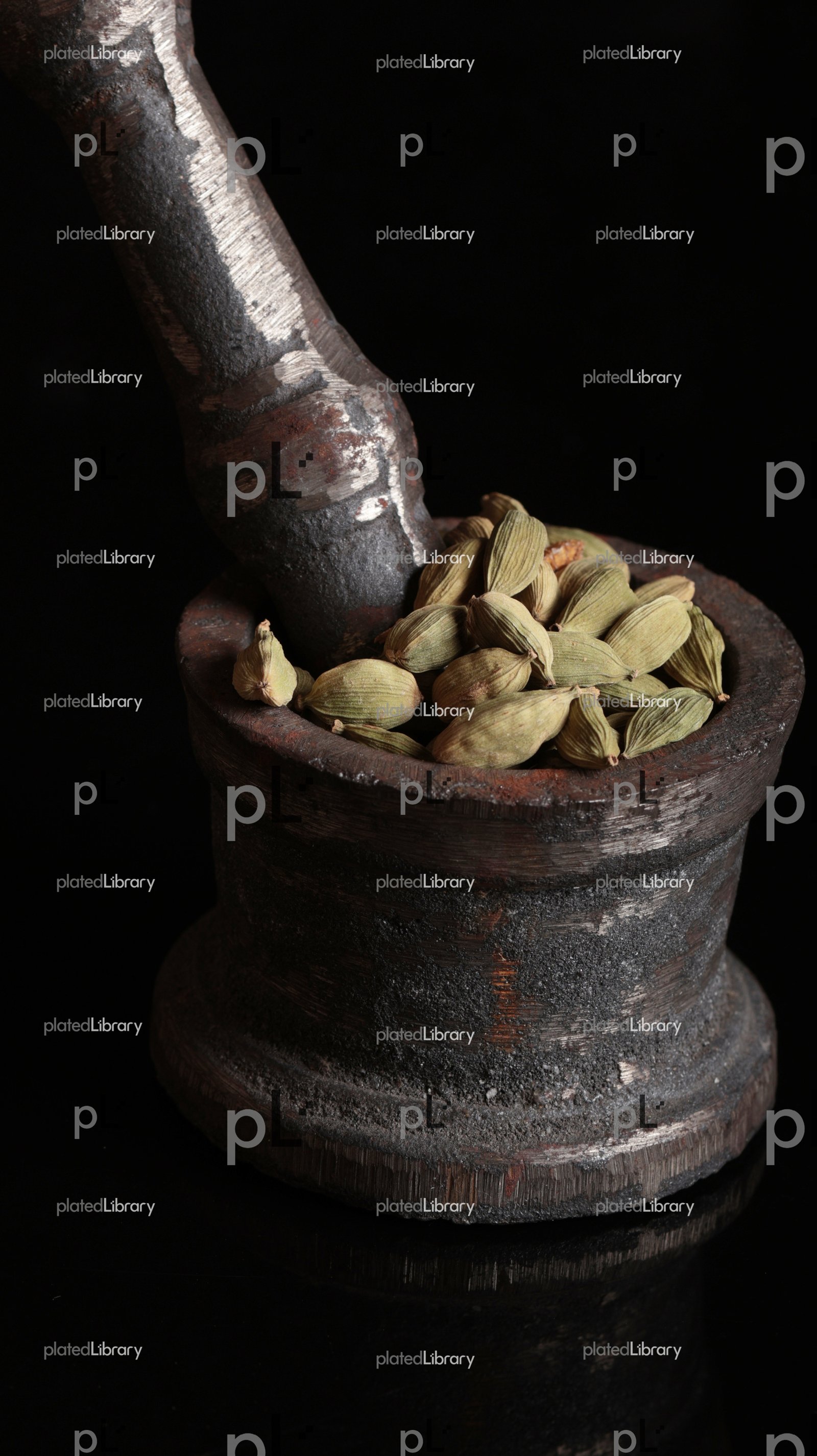 Cardamom/Elayachi