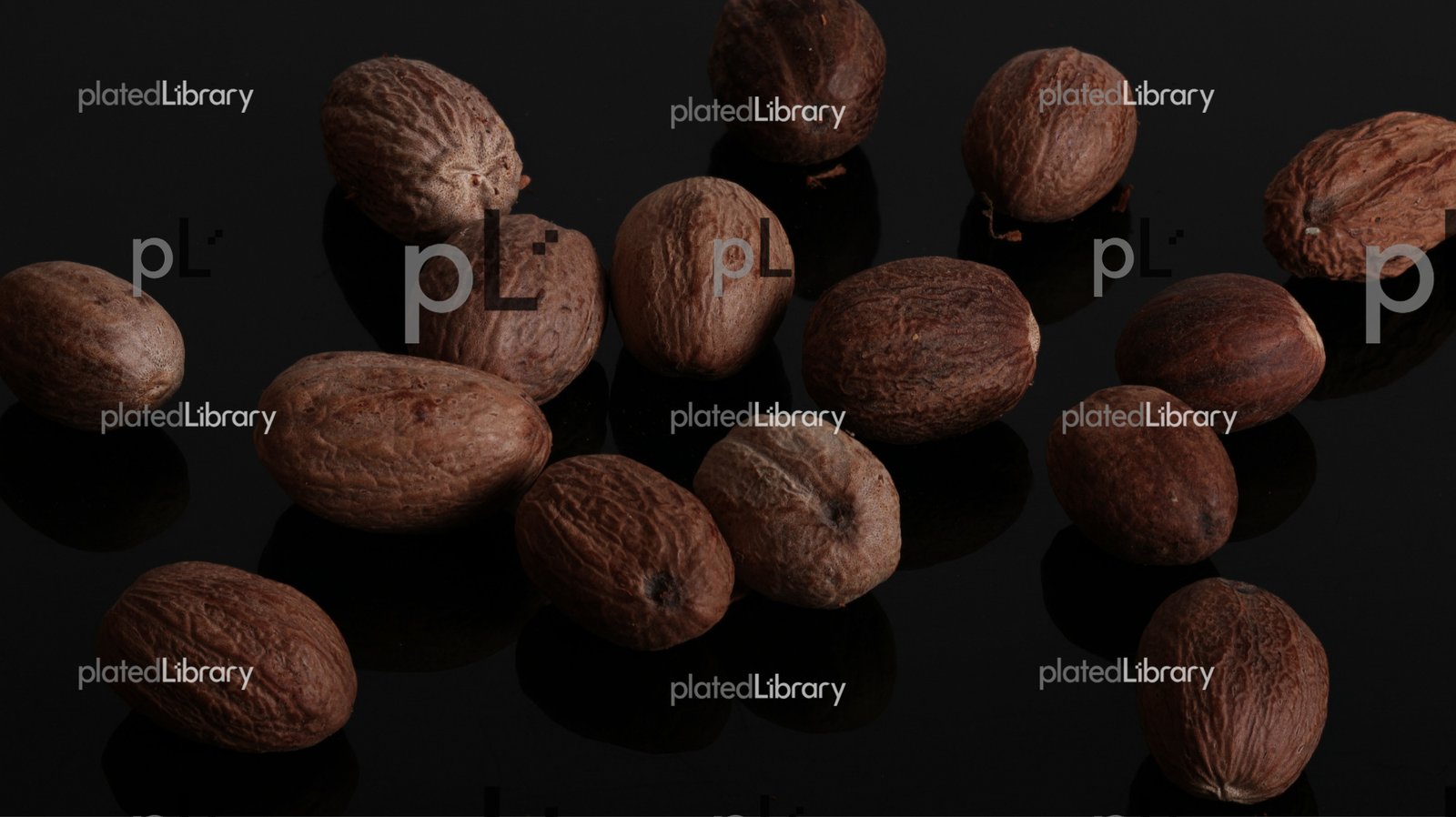 Nutmeg (Jaiphal)
