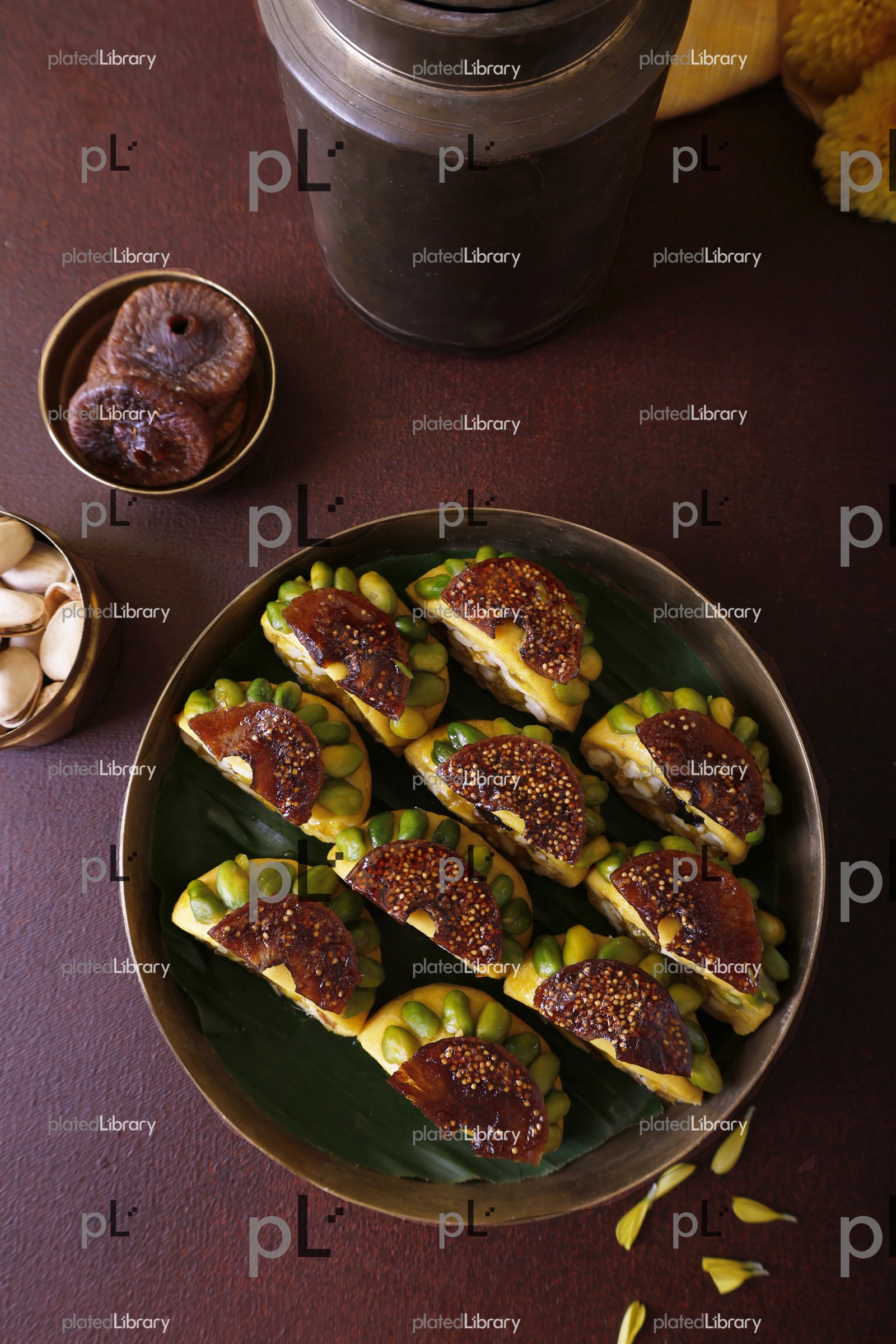 Kaju Fig Sweet/ Kaju Sunflower Mithai/Kaju Suryamukhi