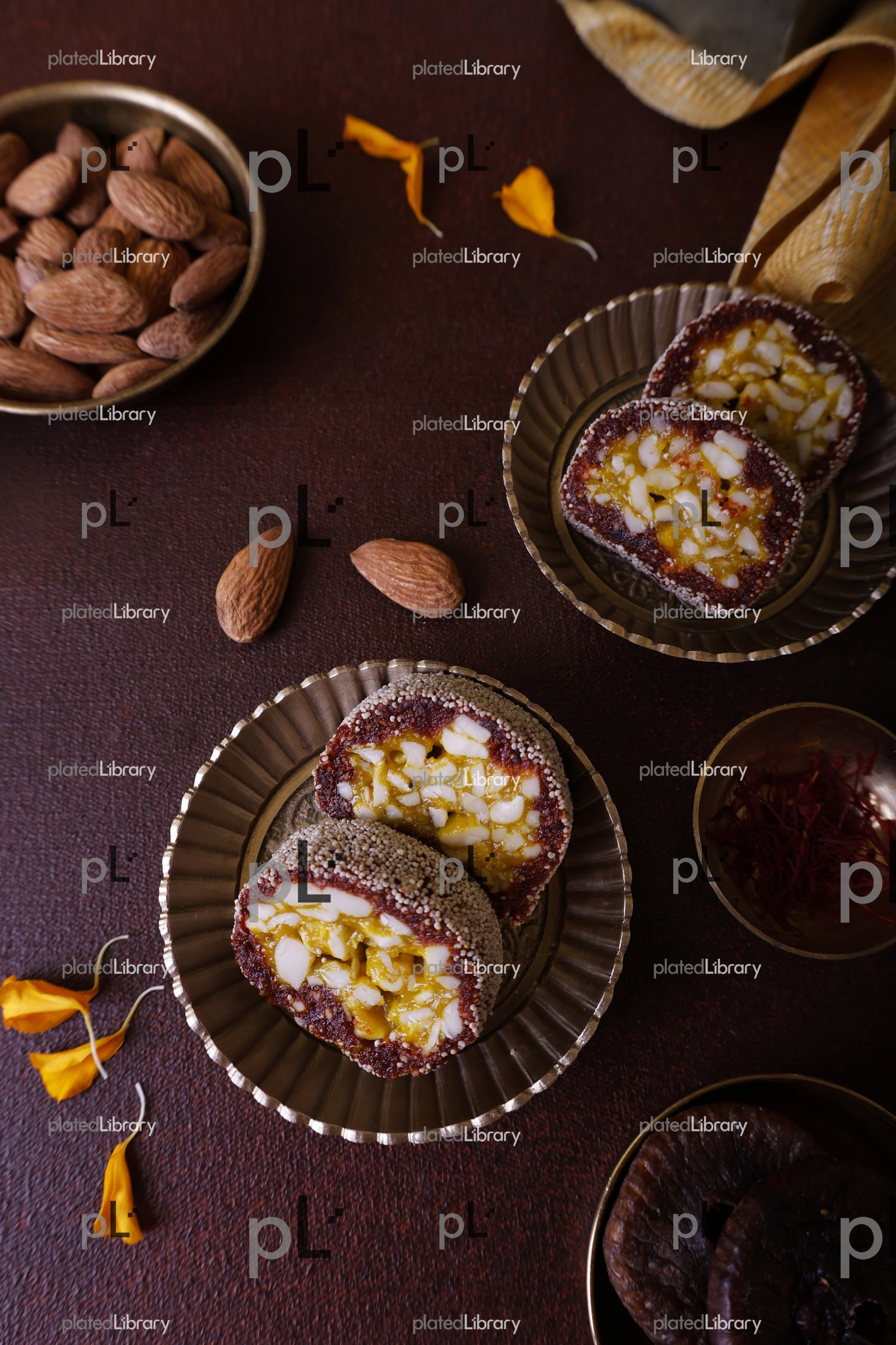 Anjeer Kesar Roll