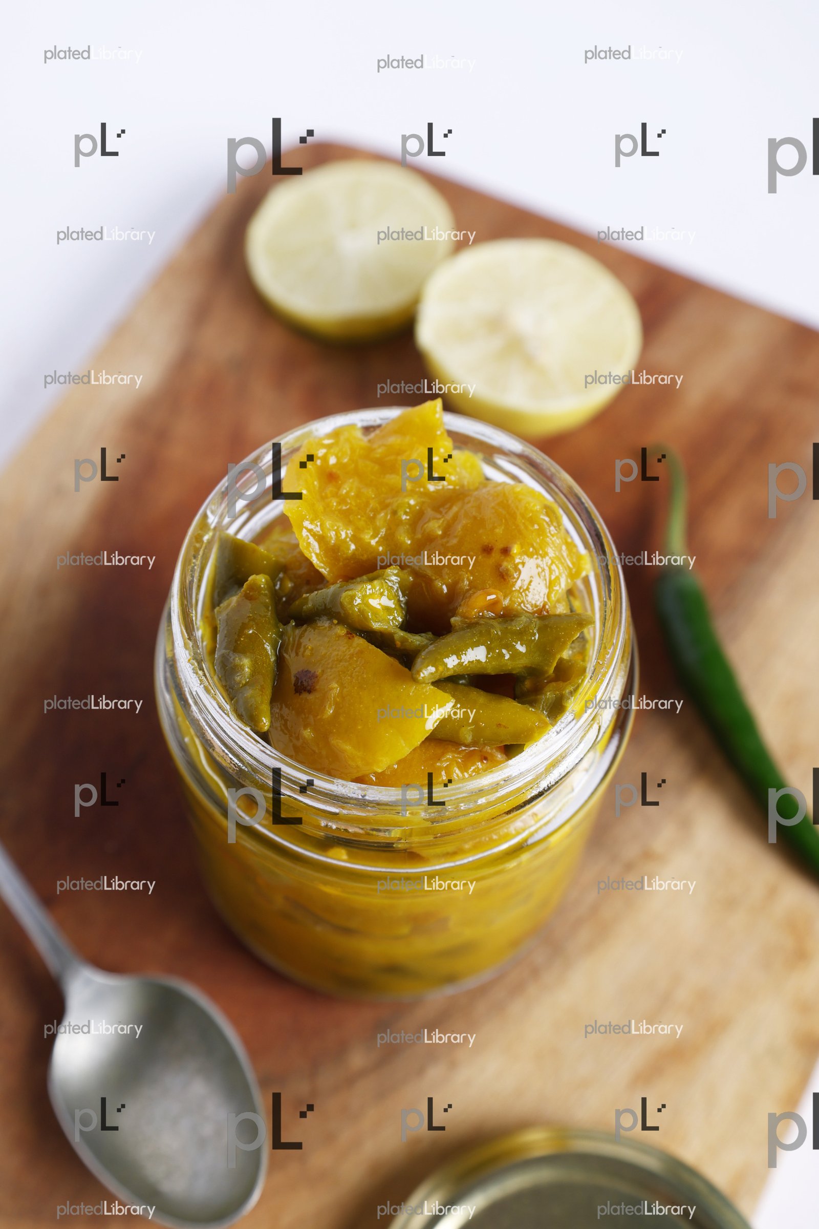Lemon And Green Chilly Pickle