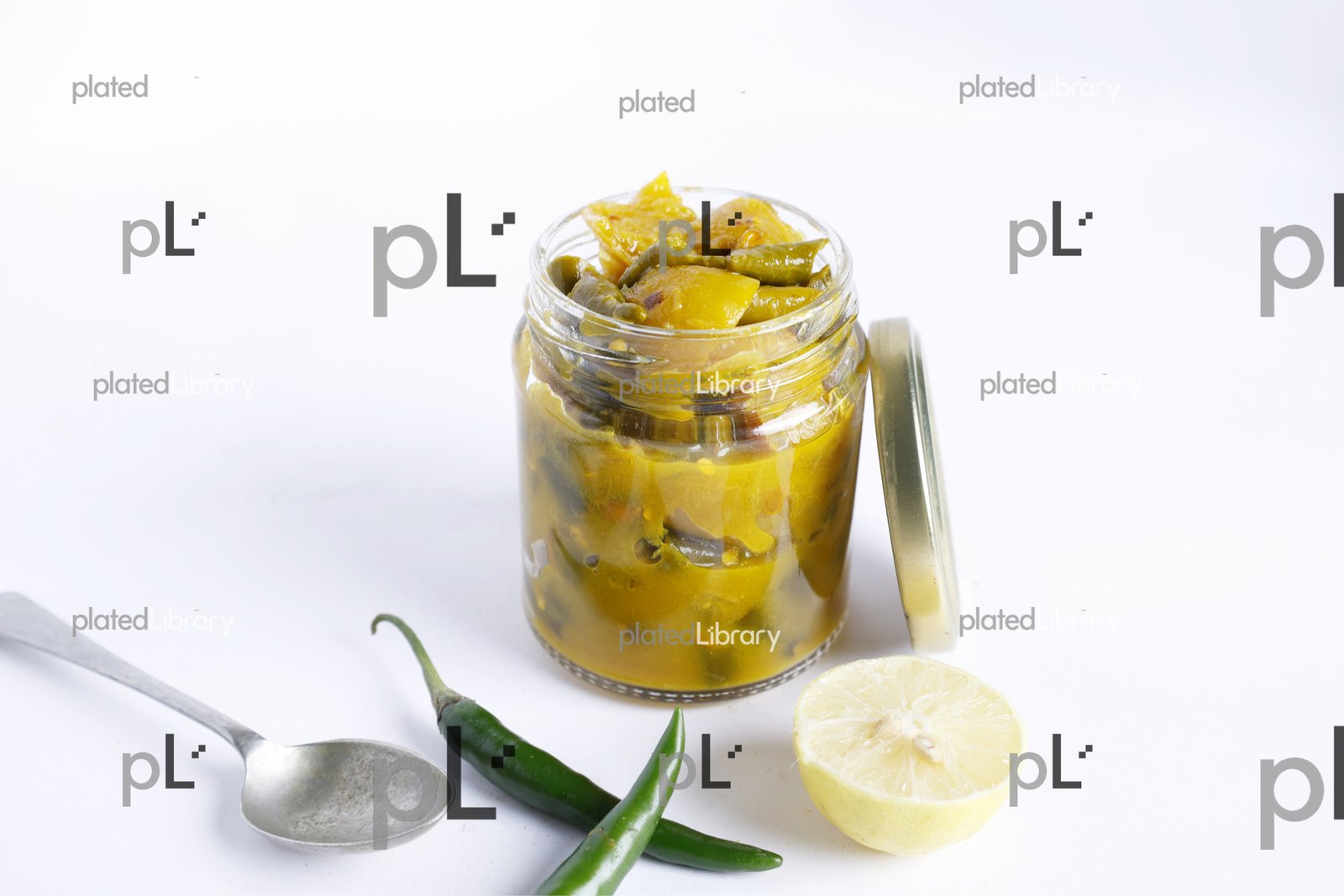 Lemon And Green Chilly Pickle